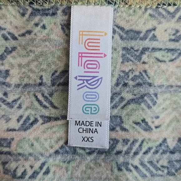 LuLaRoe | Perfect T - Picture 4 of 6